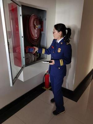 高新大隊(duì)深入轄區(qū)單位開展消防產(chǎn)品質(zhì)量檢查,嚴(yán)把防火第一關(guān)