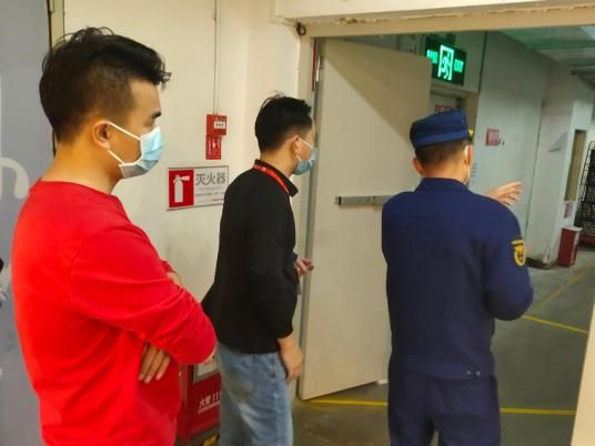 珠海消防開展節后針對性消防安全檢查 持續推進企業復產復工消防安全服務工作