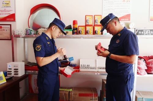 南江大隊聯合縣市場監管局開展消防產品專項檢查，筑牢基層安全防線